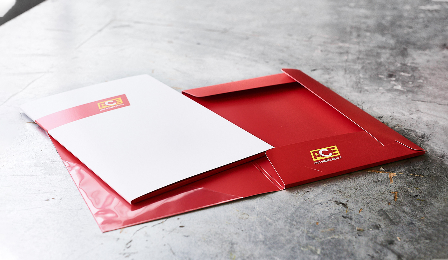 Präsentationsmappe mit drei Klappen und Klarsichttasche - Mappen zur Loseblatteinlage
