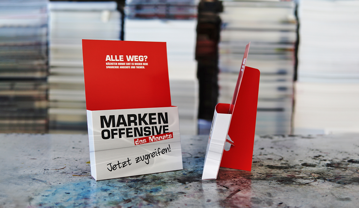 Thekenaufsteller aus stabilem Karton mit arretierbaren Herzaufsteller (Dispenser/Prospektbox)