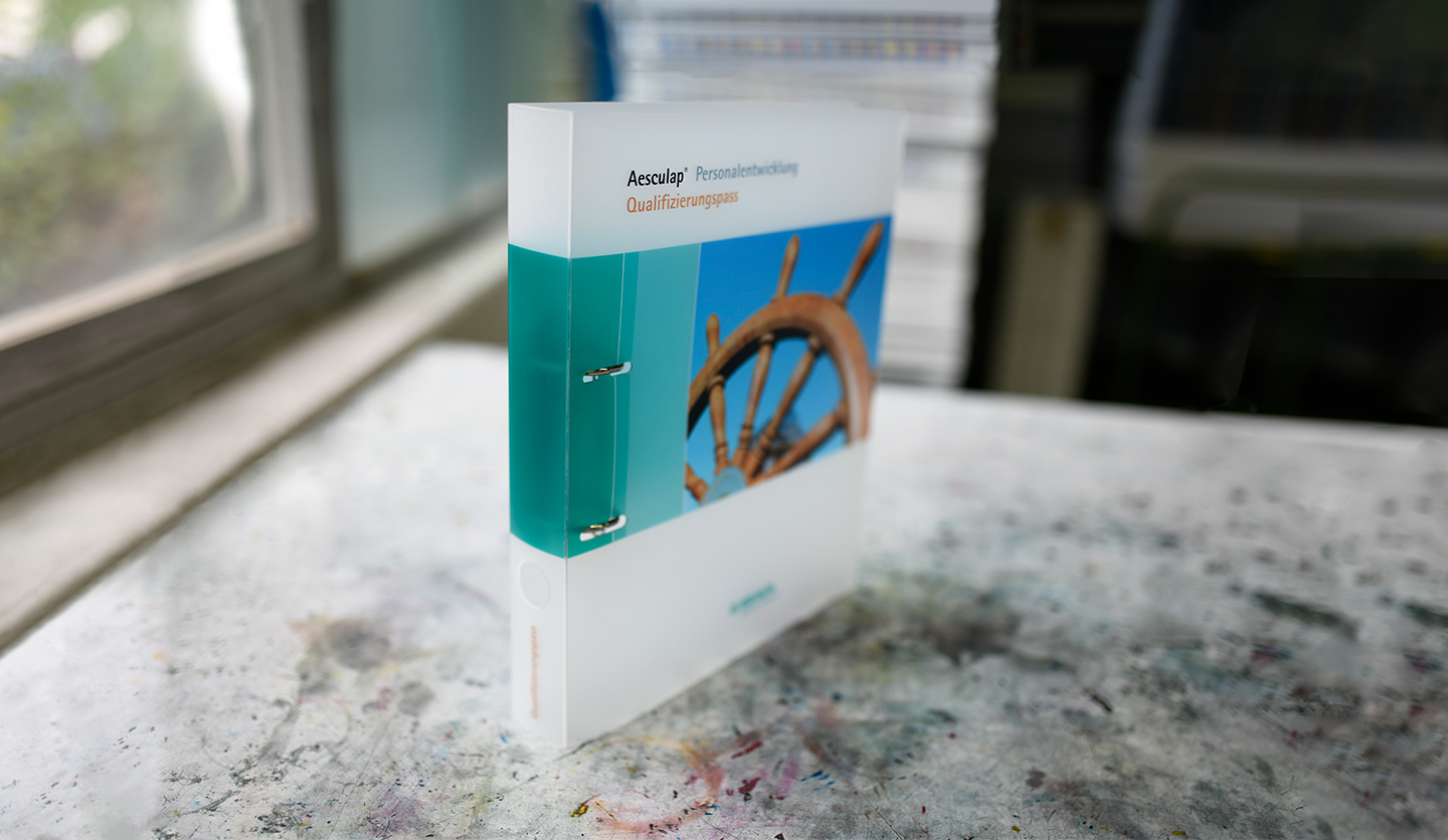 Kunststoff Ringordner: Hergestellt aus transluzentem Polypropylen (Poly-Ringordner)